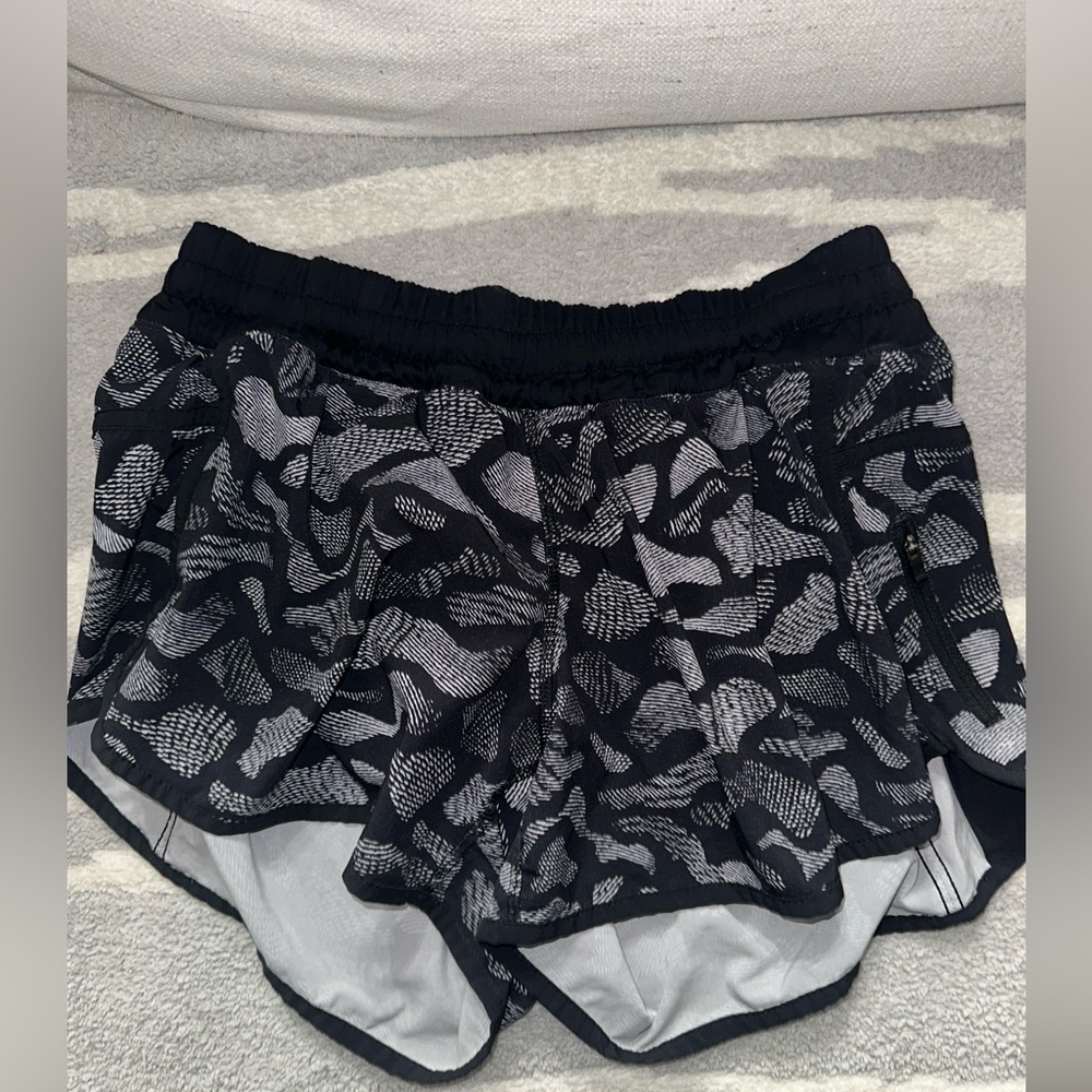 lululemon tracker short